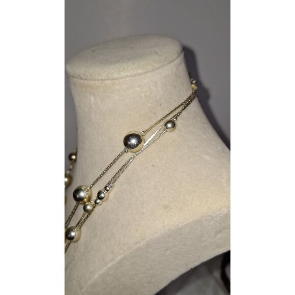 A Women's Necklace Layered Silver Tone Floating Beads Elegant Classic - Picture 4 of 8